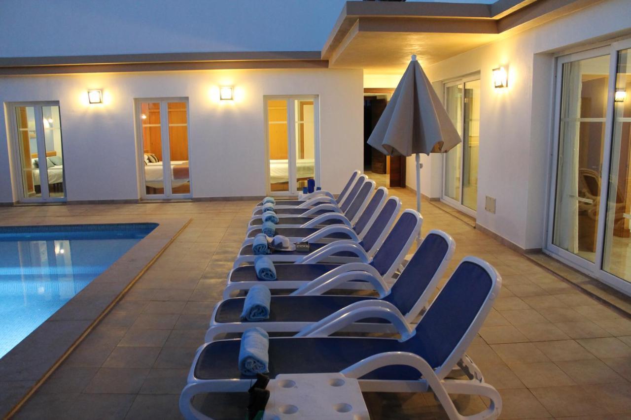 Villa Betty Cala'N Blanes  Kültér fotó